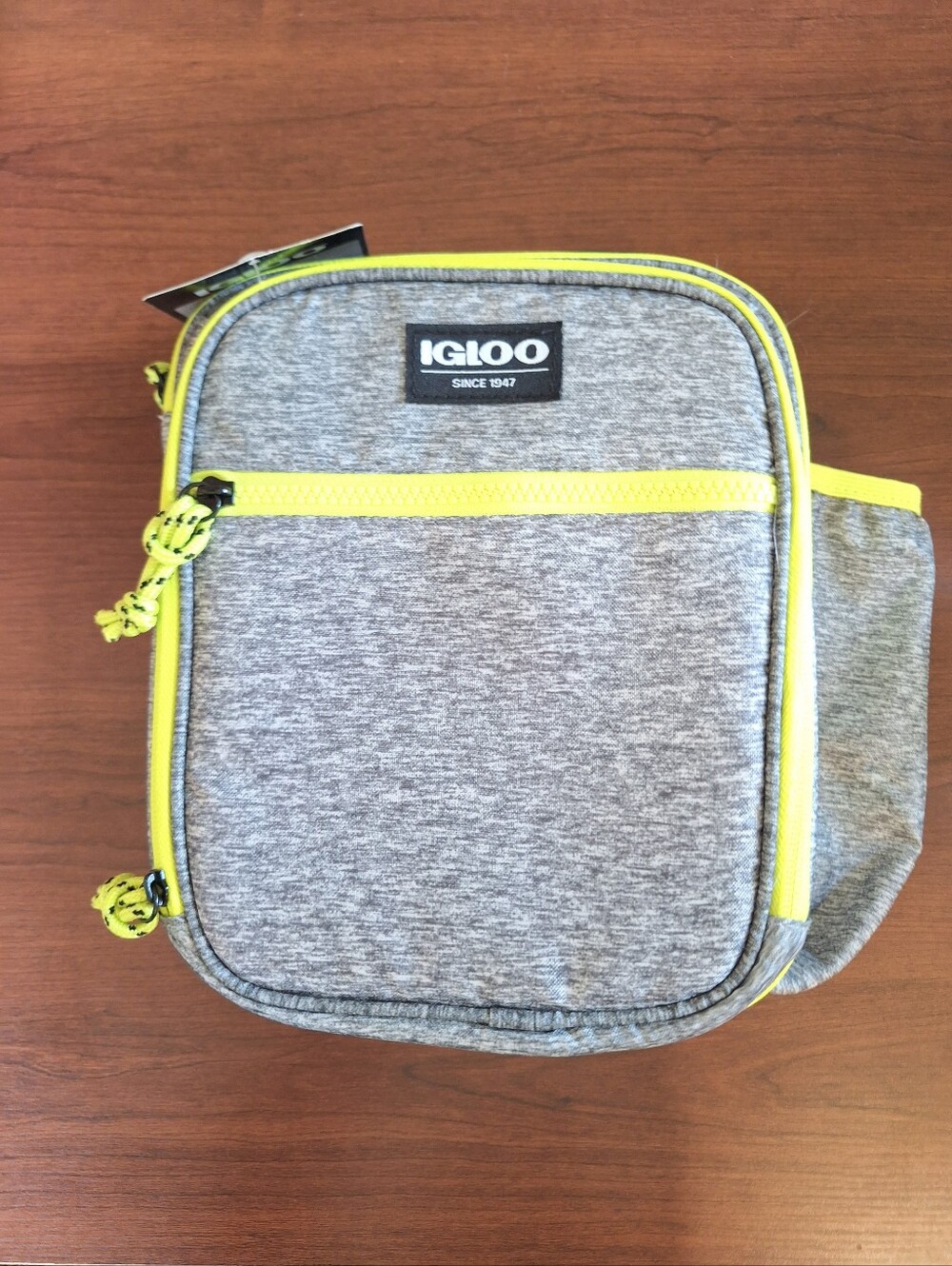 NWT Igloo Gray Insulated Lunch Cooler with Neon Yellow Accents